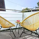 Lumen Homes - Design-apartment Nahe Audi Und Altstadt, 3 Zimmer, Ueber 100 M2, Balkon דירה *