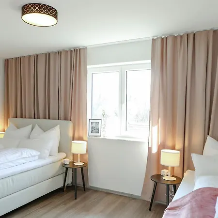 公寓 Lumen Homes - Design-apartment Nahe Audi Und Altstadt, 3 Zimmer, Ueber 100 M2, Balkon *