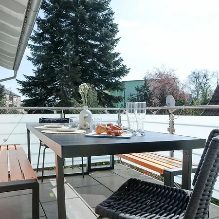 Lumen Homes - Design-apartment Nahe Audi Und Altstadt, 3 Zimmer, über 100 M2, Balkon *