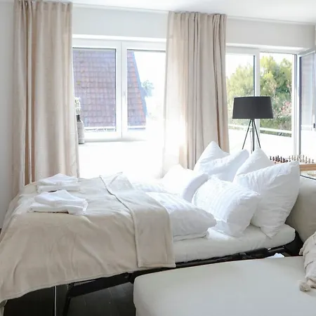 Apartment Lumen Homes - Design-apartment Nahe Audi Und Altstadt, 3 Zimmer, über 100 M2, Balkon *
