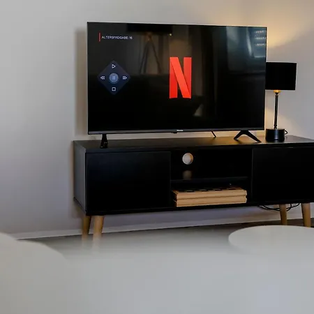 Lumen Homes - Design-apt. Nahe Audi Und Altstadt, 3 Zimmer, Netflix Apartment *